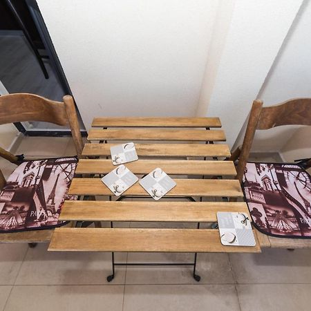 Alma Apartment - Stylish 1Bd Flat With Balcony By Flat Mаnager พลอฟดิฟ ภายนอก รูปภาพ