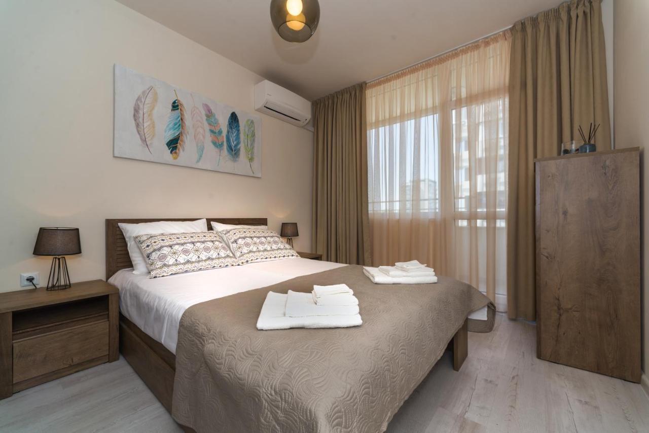 Alma Apartment - Stylish 1Bd Flat With Balcony By Flat Mаnager พลอฟดิฟ ภายนอก รูปภาพ
